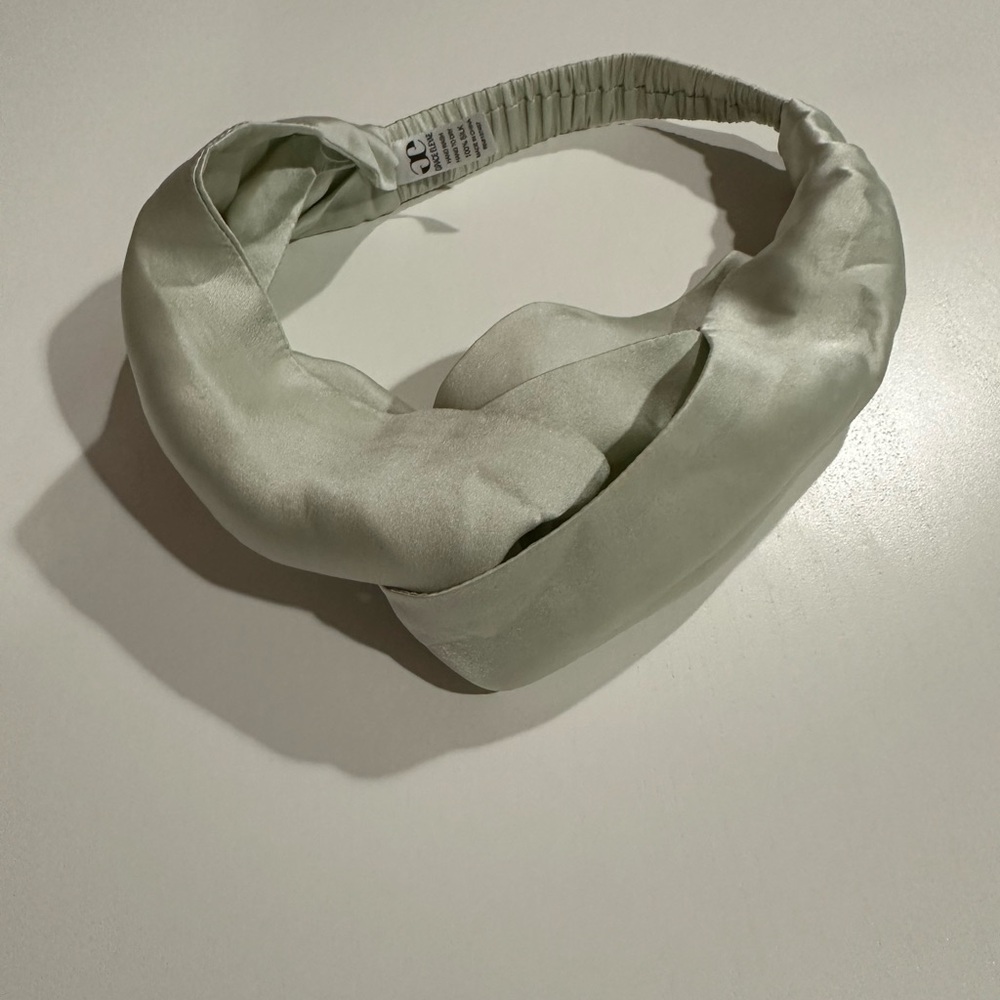 Grace Eleyae turban style silk headband - Light Green